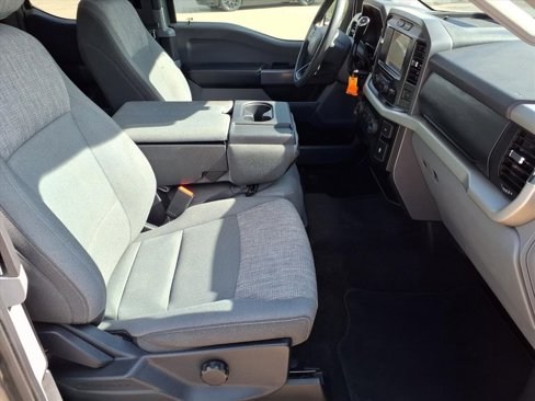 Used 2021 Ford F150 XLT image 15
