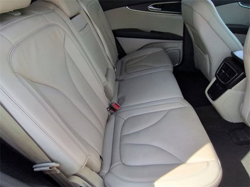 Used 2017 Lincoln MKX Reserve w/ Driver Assistance Package image 33