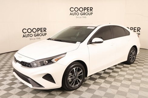 Used 2024 Kia Forte LXS w/ LXS Technology Package image 9