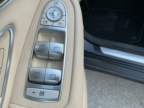 Used 2016 Mercedes-Benz GLC 300 4MATIC image 23