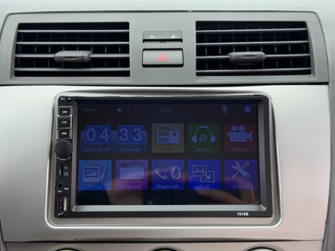 Used 2010 Toyota Camry image 22