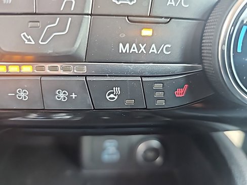 Certified 2021 Ford Escape Titanium image 39