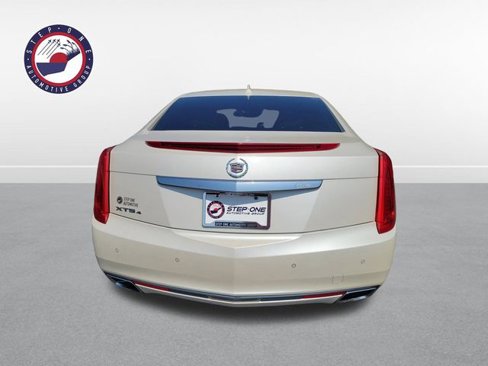 Used 2013 Cadillac XTS Luxury w/ Driver Awareness Package image 24