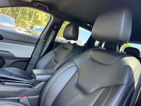 Used 2024 Jeep Compass Limited image 12