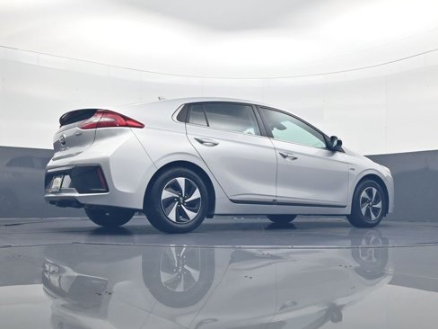 Used 2019 Hyundai Ioniq SEL image 25