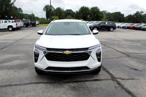 New 2025 Chevrolet Trax LT w/ Driver Confidence Package image 3