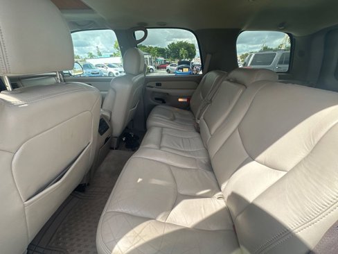Used 2003 Chevrolet Tahoe LT image 15