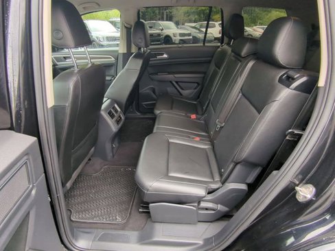 Used 2019 Volkswagen Atlas SE image 32