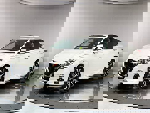 Used 2022 Nissan Altima 2.5 Platinum image 1