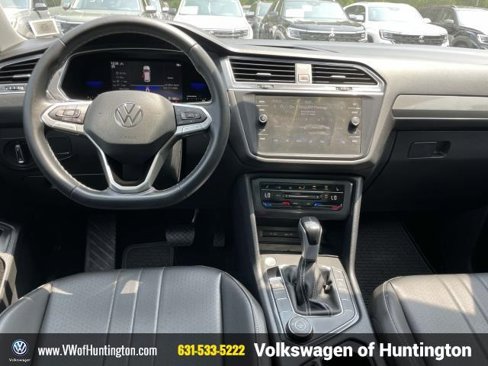 Certified 2022 Volkswagen Tiguan SE w/ Panoramic Sunroof Package image 13