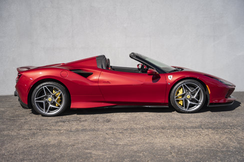 Used 2021 Ferrari F8 Tributo image 6