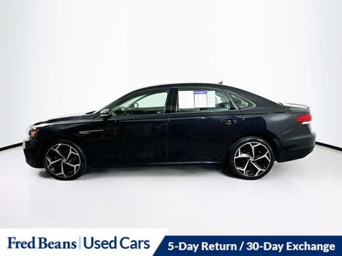 Used 2020 Volkswagen Passat 2.0T R-Line image 4