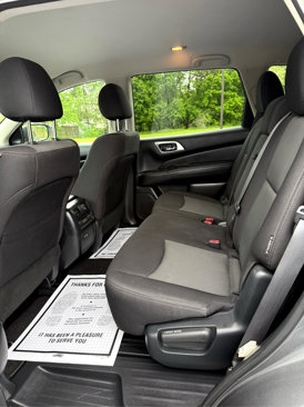 Used 2020 Nissan Pathfinder S image 13