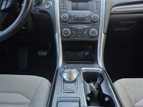 Used 2017 Ford Fusion S image 10