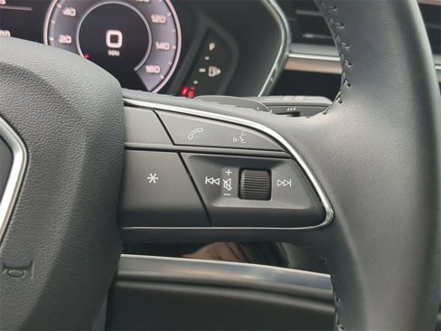 Used 2021 Audi Q3 2.0T Premium Plus w/ Premium Plus Package image 27