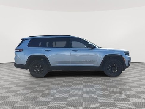 New 2025 Jeep Grand Cherokee L Altitude image 6