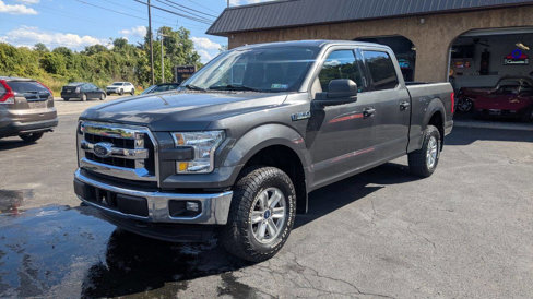 Used 2016 Ford F150 XLT w/ Trailer Tow Package image 2