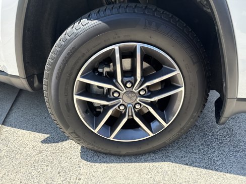Used 2019 Jeep Grand Cherokee Limited w/ Luxury Group II image 12