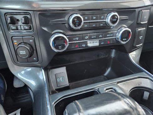Certified 2021 Ford F150 XLT w/ Equipment Group 302A High image 30
