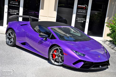 Used 2019 Lamborghini Huracan Performante image 8