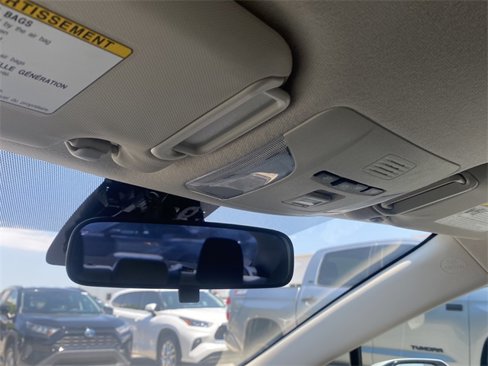 Used 2022 Toyota Corolla LE w/ Carpet Mat Package (TMS) image 31