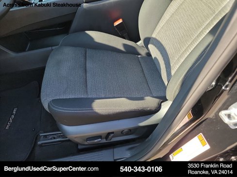 Used 2023 Nissan Rogue SV image 23