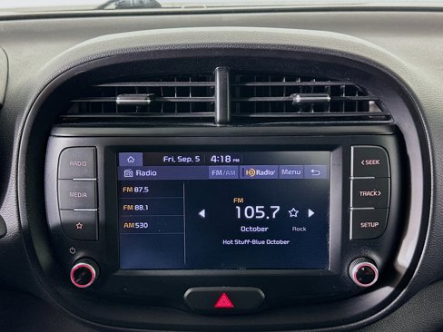 Used 2022 Kia Soul LX image 19