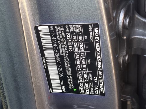 Used 2021 Mercedes-Benz GLB 250 w/ Premium Package image 36