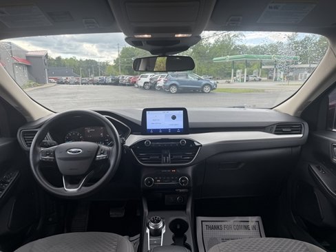 Used 2020 Ford Escape SE image 24
