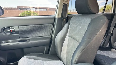 Used 2011 Scion xB image 32
