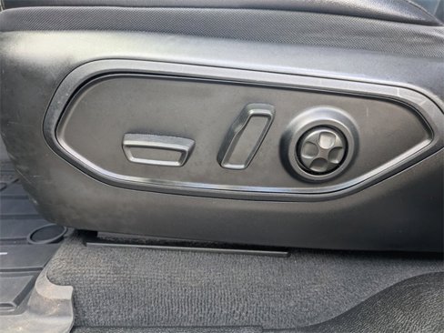 Used 2022 Jeep Grand Cherokee L Limited image 25