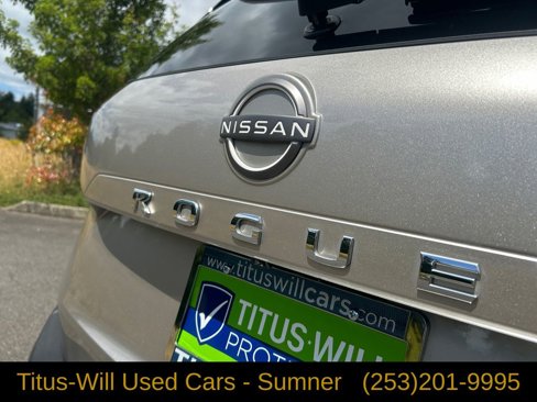 Used 2023 Nissan Rogue Platinum image 32