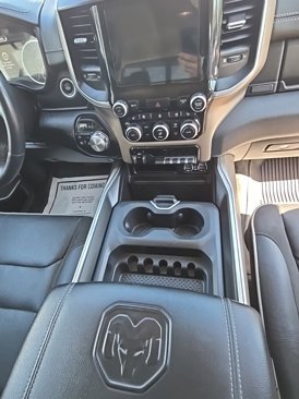 Used 2022 RAM 1500 Laramie image 9