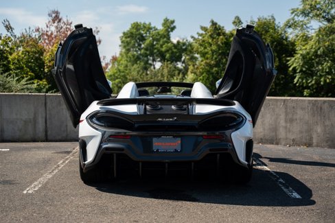 Used 2020 McLaren 600LT Spider image 22