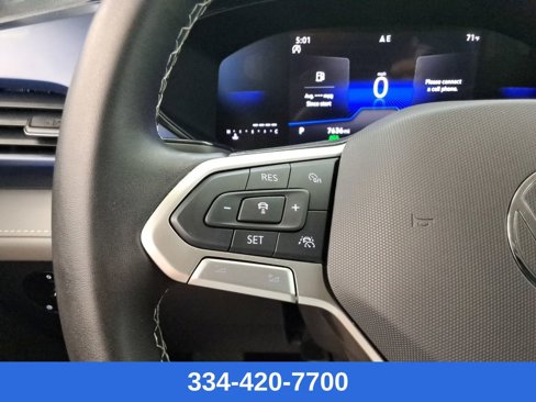 Certified 2024 Volkswagen Taos SE image 24