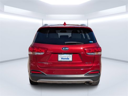 Used 2017 Kia Sorento EX image 4