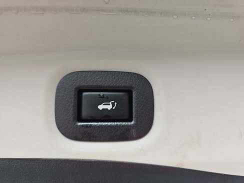 Used 2017 Nissan Rogue SL w/ SL Premium Package image 13