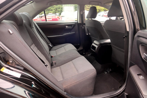 Used 2015 Toyota Camry LE image 36