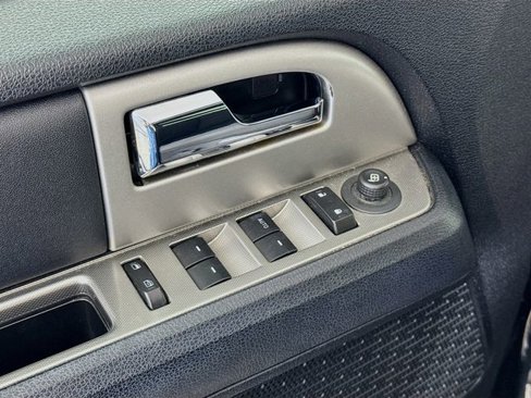 Used 2017 Ford Expedition XLT image 21