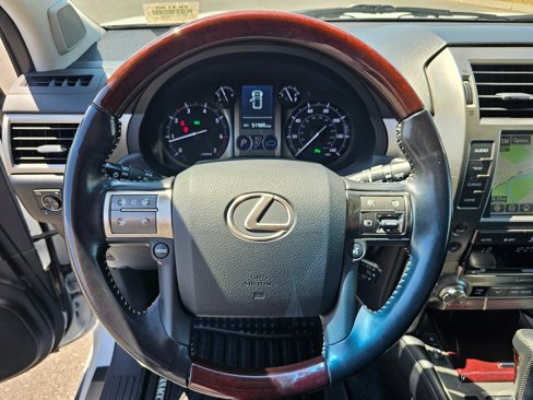 Used 2018 Lexus GX 460 Premium image 17