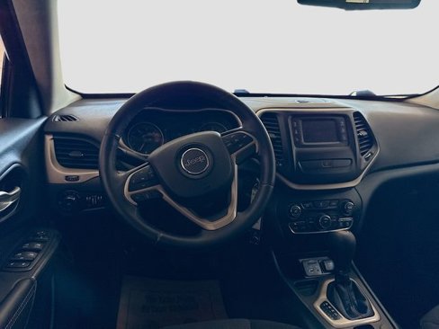 Used 2016 Jeep Cherokee Latitude image 21