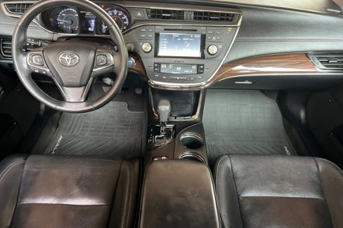 Used 2015 Toyota Avalon Limited image 13