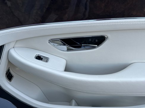 Certified 2022 Bentley Continental GT image 17