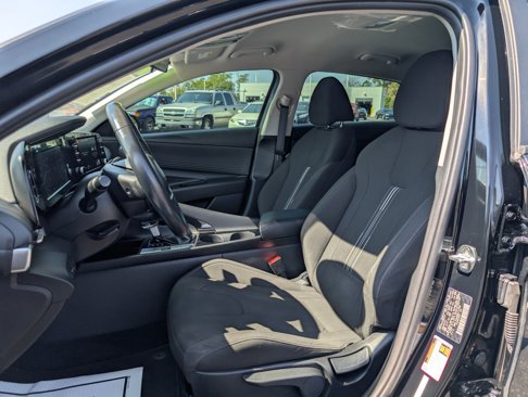 Used 2021 Hyundai Elantra SEL w/ Convenience Package image 10