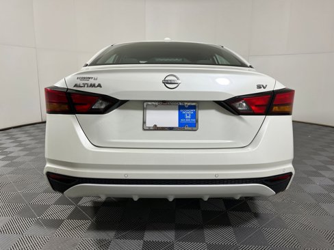 Used 2023 Nissan Altima 2.5 SV image 9