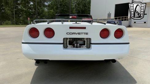 Used 1989 Chevrolet Corvette Convertible image 3