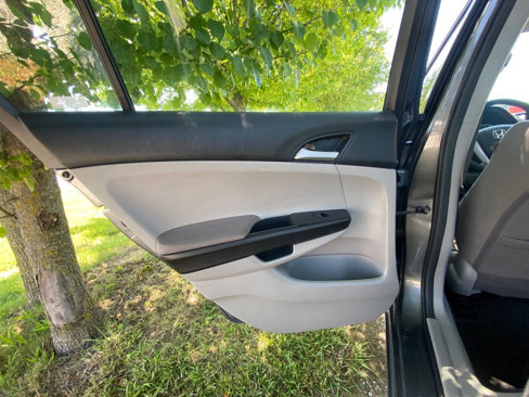 Used 2012 Honda Accord LX image 25