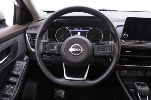 Used 2023 Nissan Rogue SV image 12