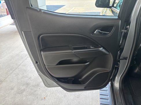 Used 2021 GMC Canyon AT4 image 23