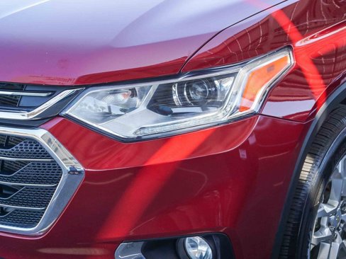 Used 2020 Chevrolet Traverse LT w/ Driver Confidence II Package image 6